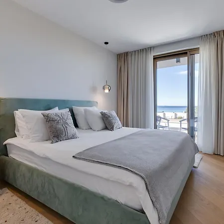 Mare Villa